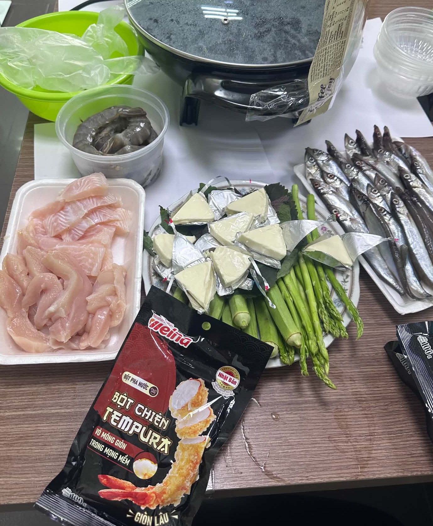 新鮮なエビの準備